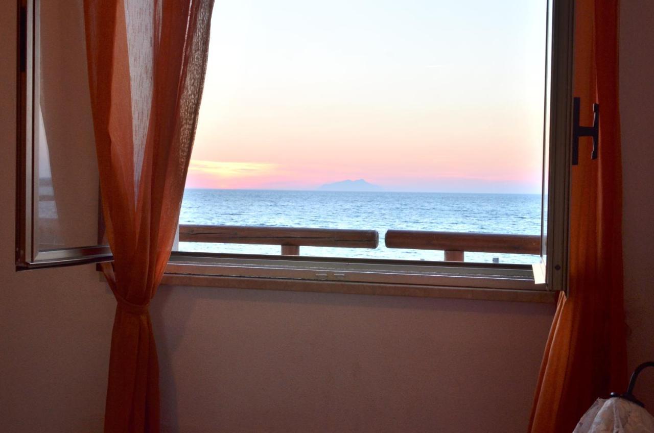Casa Al Mare Con Splendida Vista Sul Mare Villa Petrosino Kültér fotó